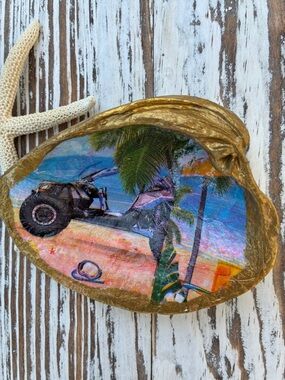 Beach Scene Shell Trinket Dish Coastal Decor 4 Wheeler Jewelry Holder Gold Rim